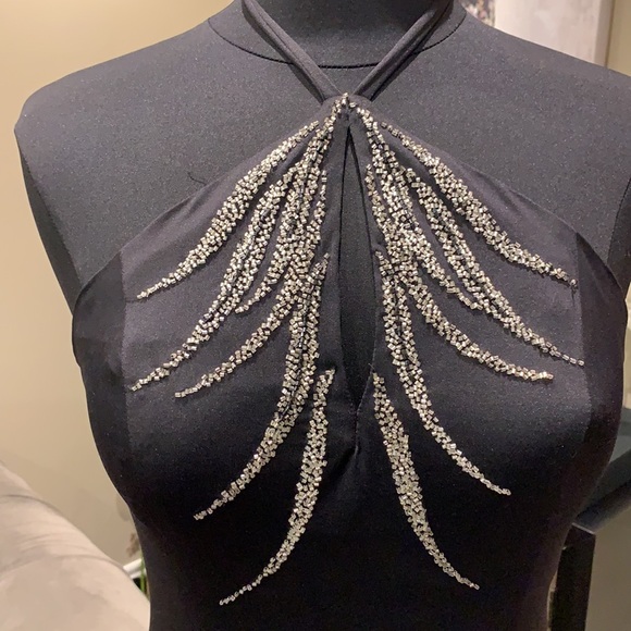 Le Gala Dress - Picture 2 of 15